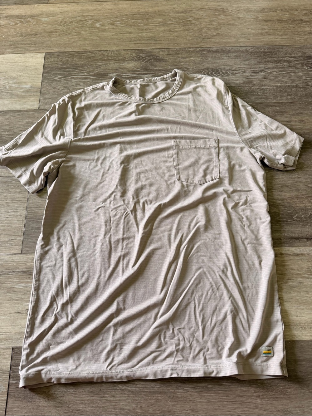 Vuori Soft Striped Tee - Medium